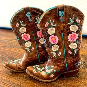 Macie Bean cowgirl flower embroidered boots girls size 2